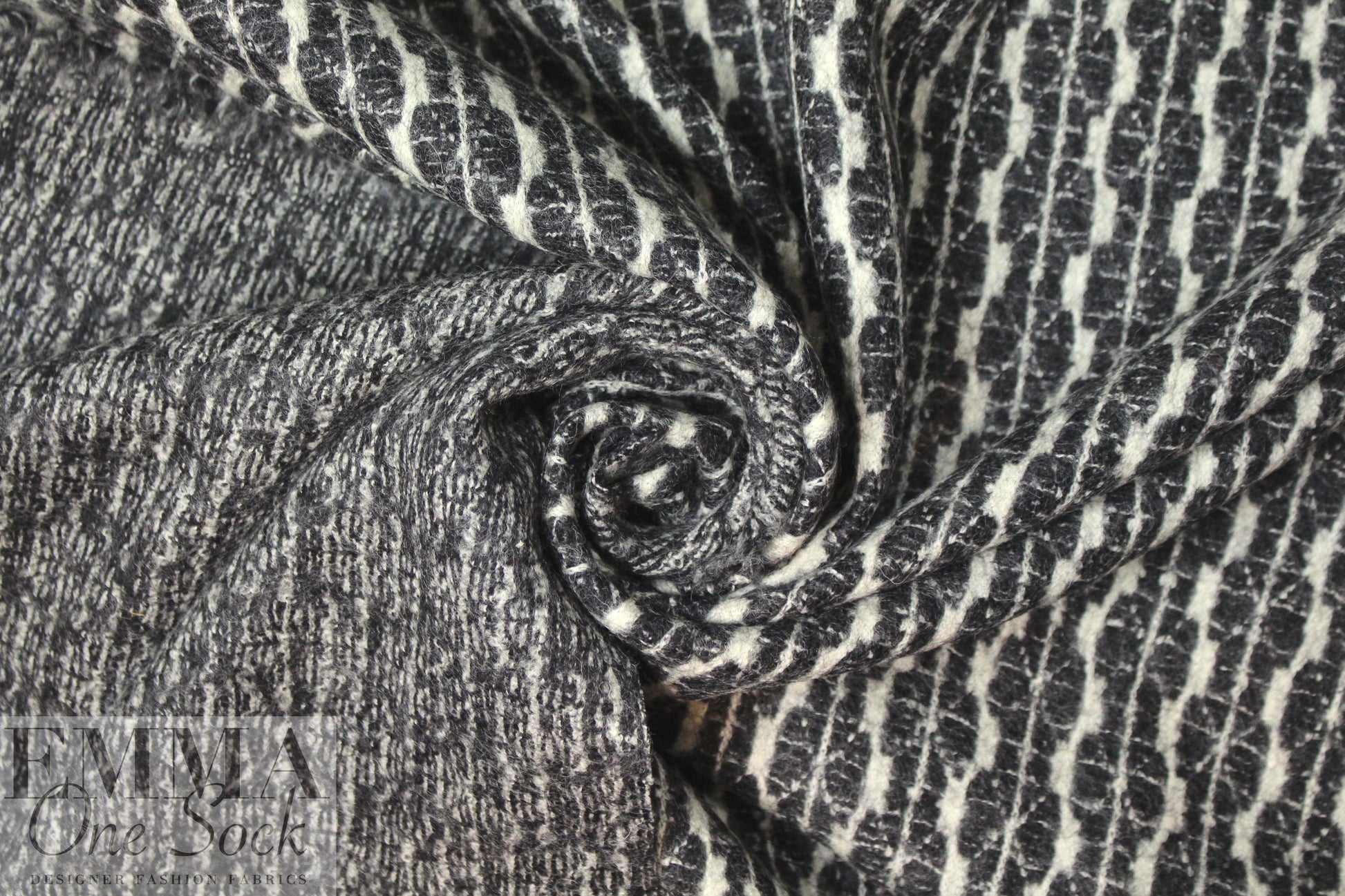 Italian black/stone graphic wool sweater knit 1 yard