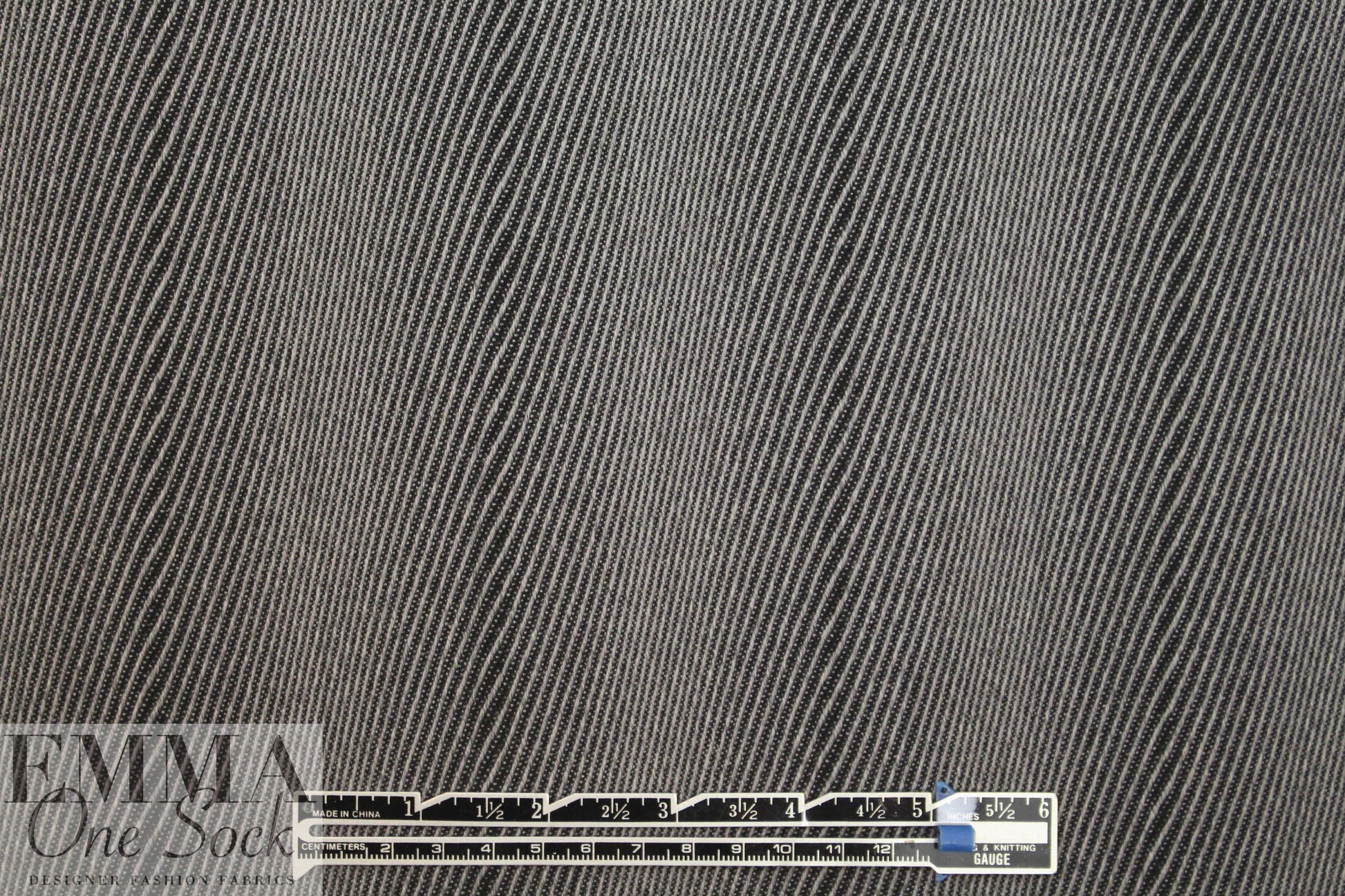 famous designer virgin wool wavy stripe - black/silver
