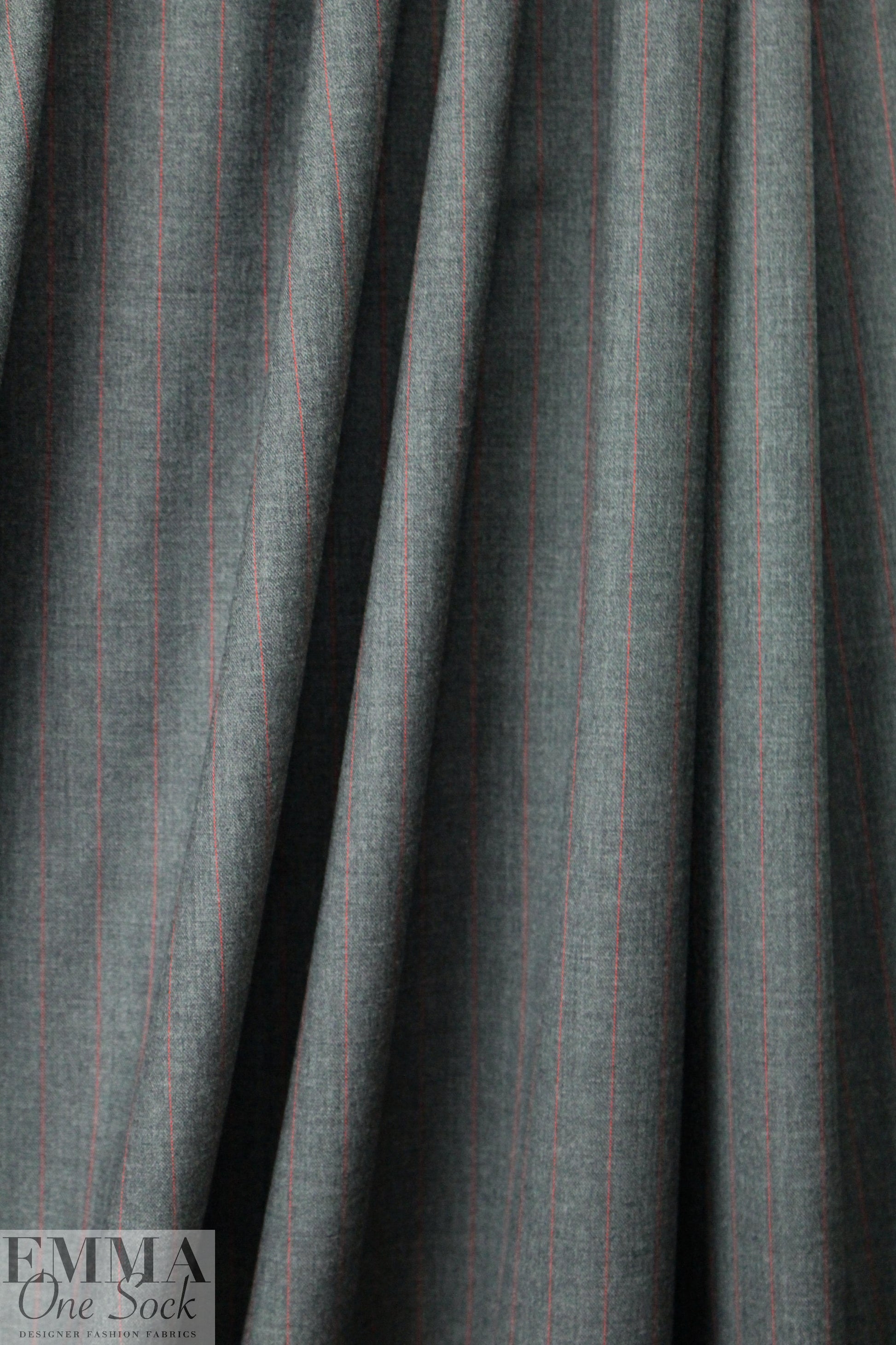 famous designer worsted wool super 100 stripe 1.625 yds