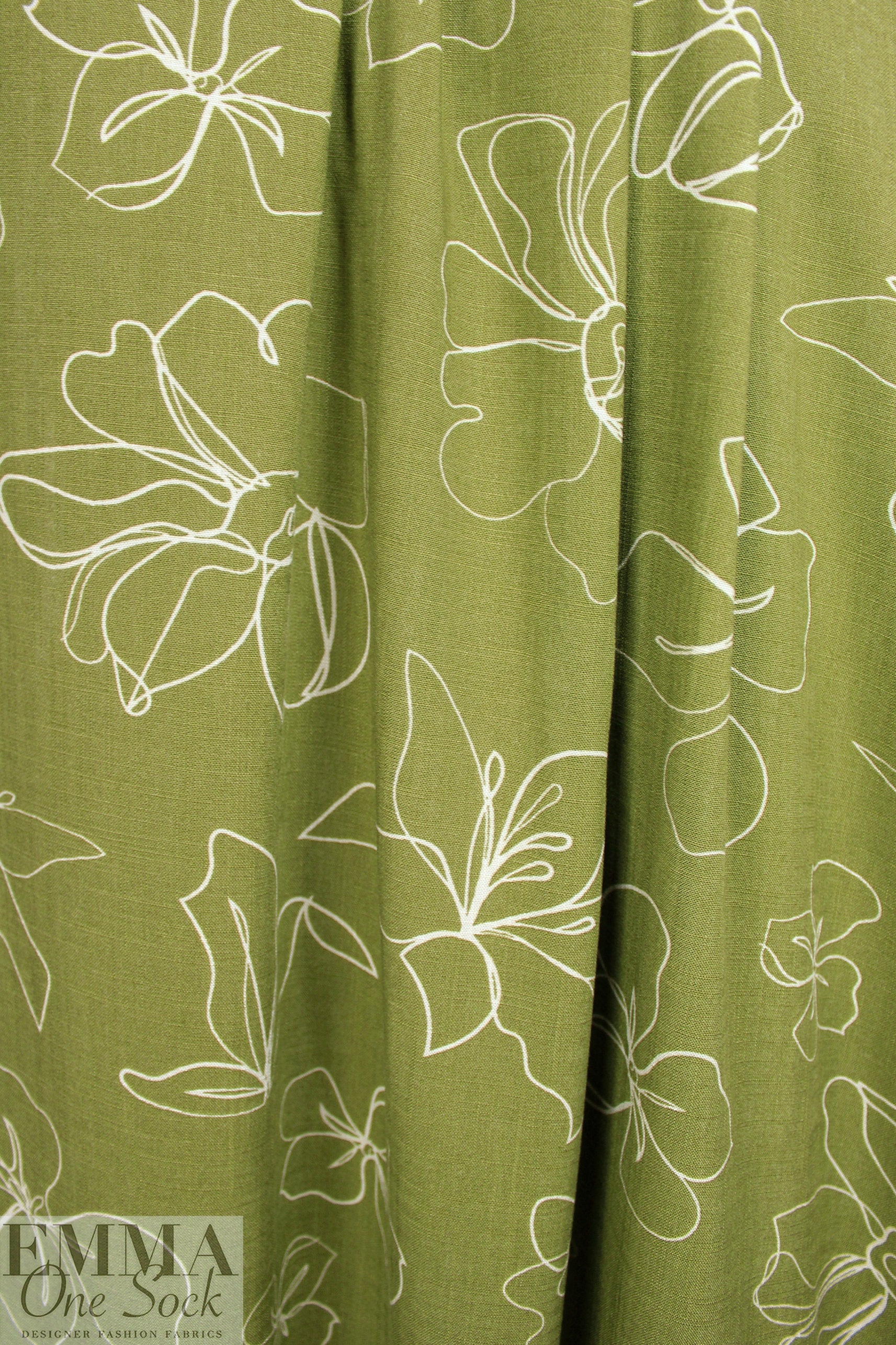 Gauguin line art slub rayon woven - mosstone/ecru 1.625 yd